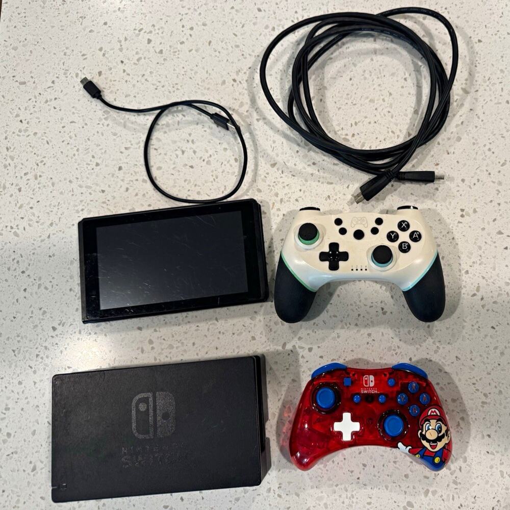 Nintendo Switch HAC-001 Black Console w/ Dock, HDMI, Power & 2 Controllers